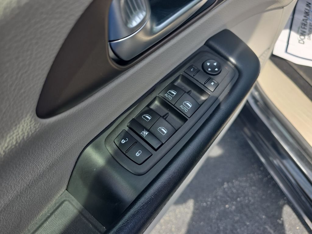 Used 2023 Black Chrysler LX image 11