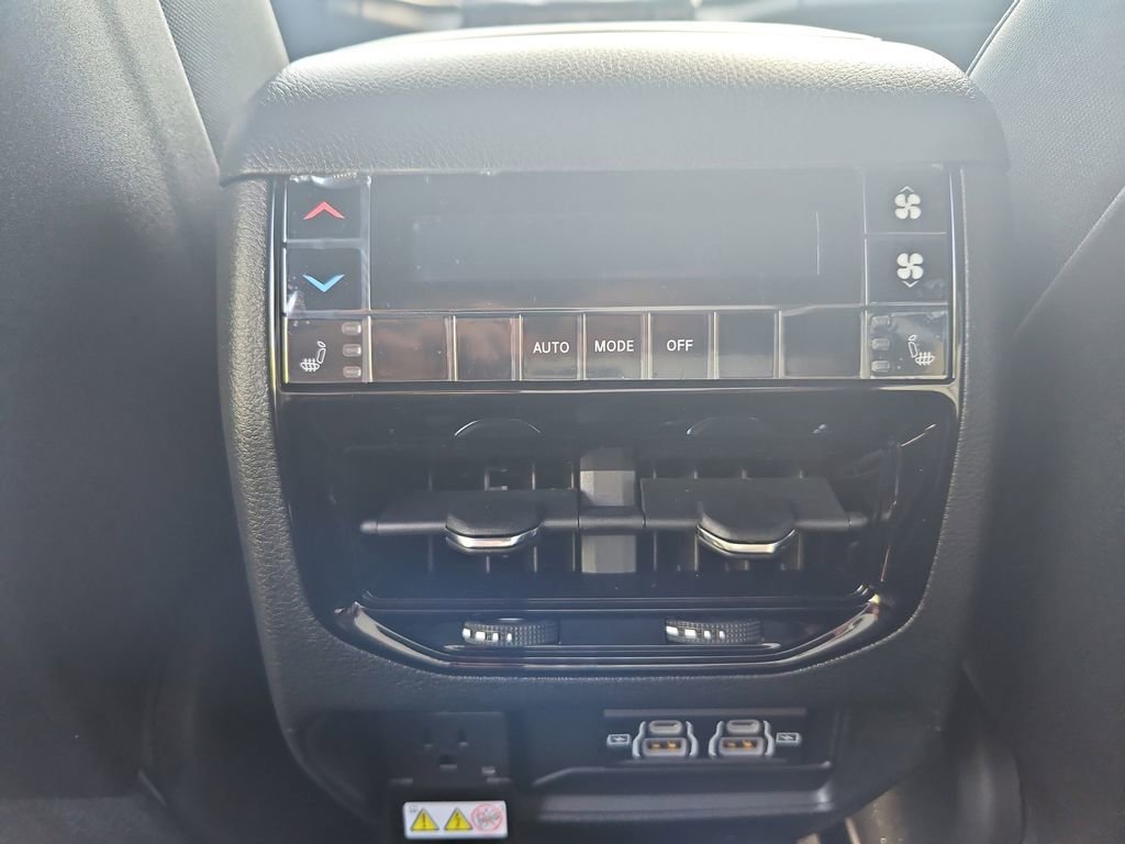 2025 Jeep Grand Cherokee L Limited - Photo 23