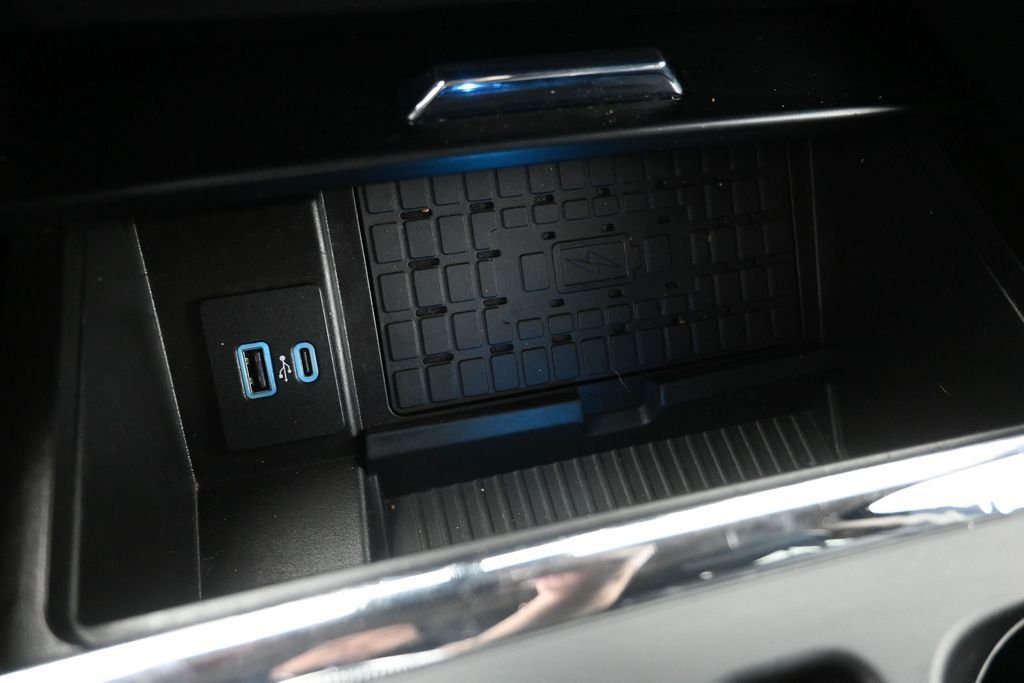 Used 2024 Gray Ford XLT image 29