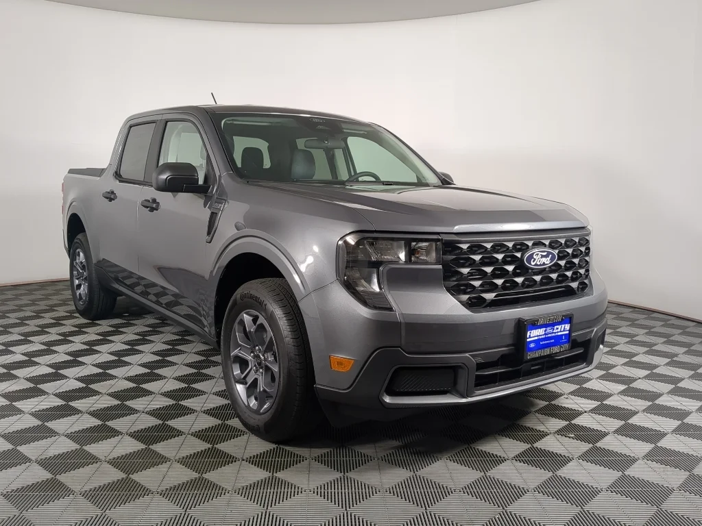 New 2026 CARBONIZED GRAY METALLIC Ford XLT image 2