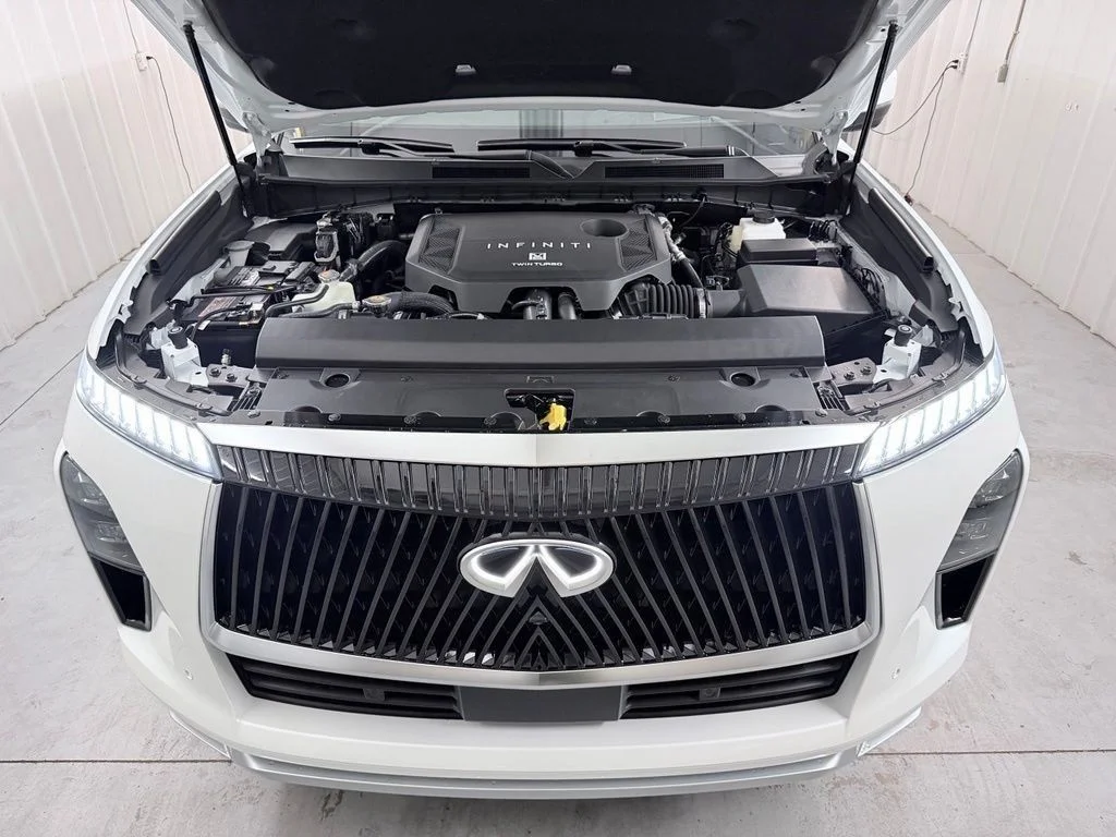 New 2027 RADIANT WHITE INFINITI Luxe 2WD image 56