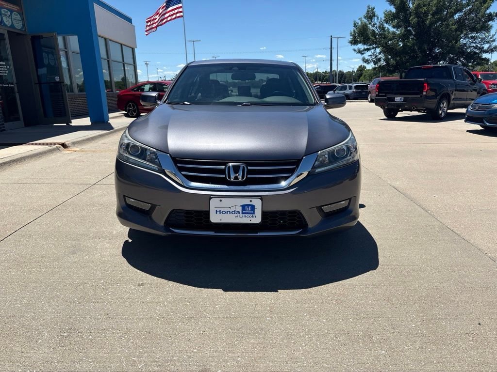 Used 2014 Gray Honda EX-L image 2