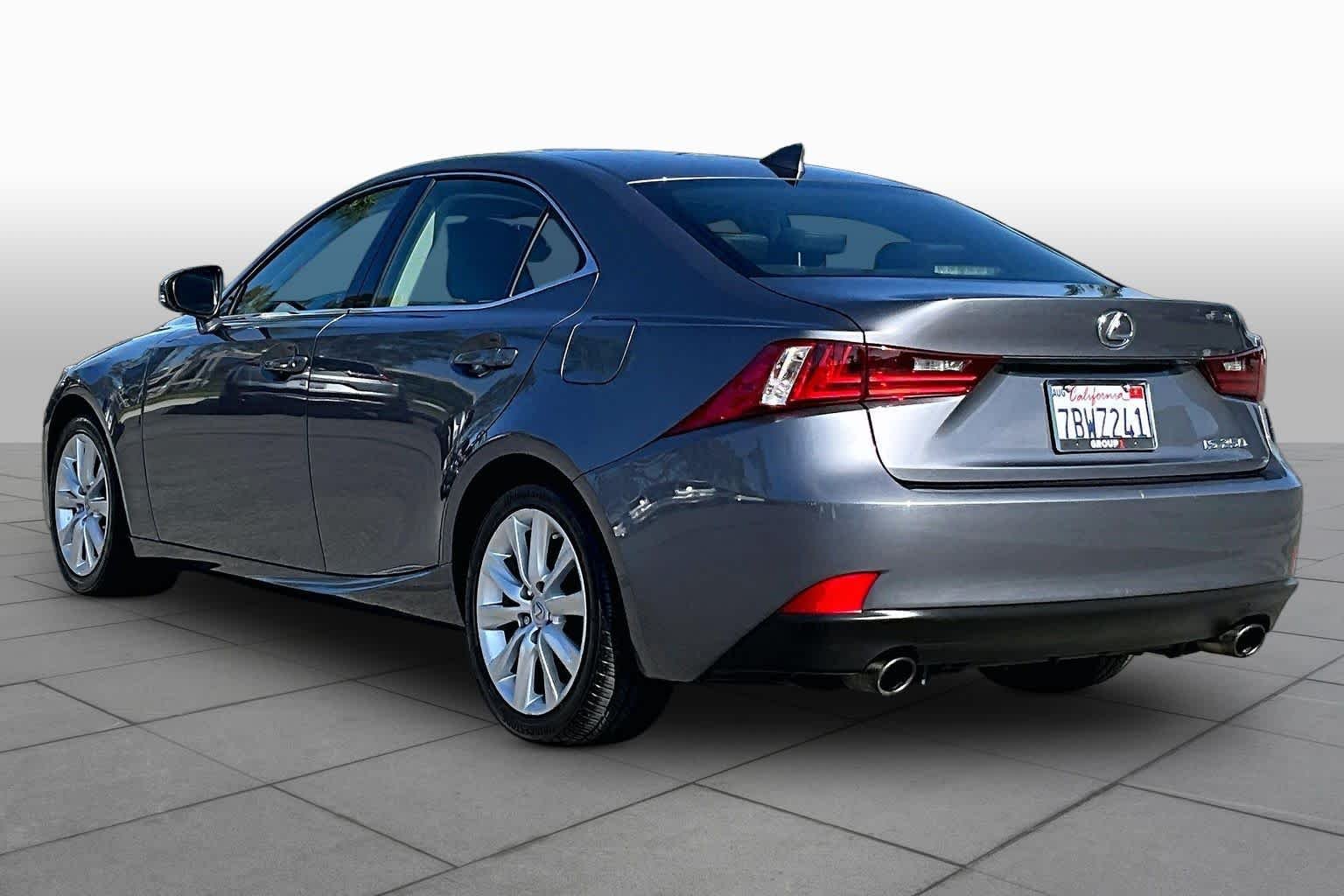 Used 2014 Nebula Gray Pearl Lexus  image 11