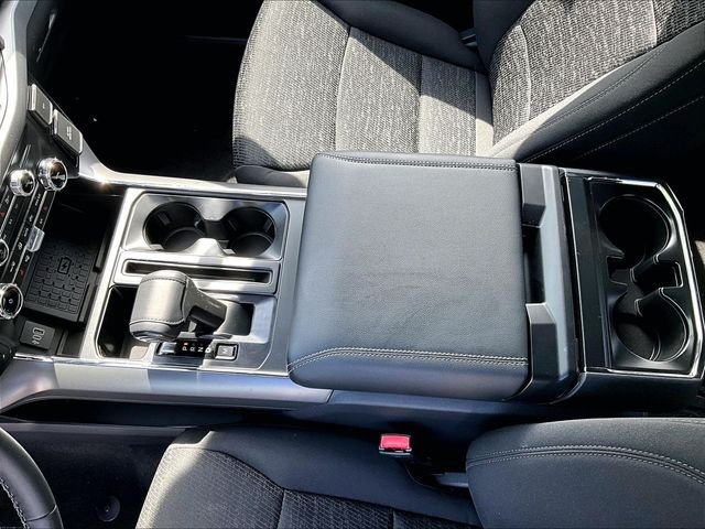 New 2026 Oxford White Ford XLT image 9