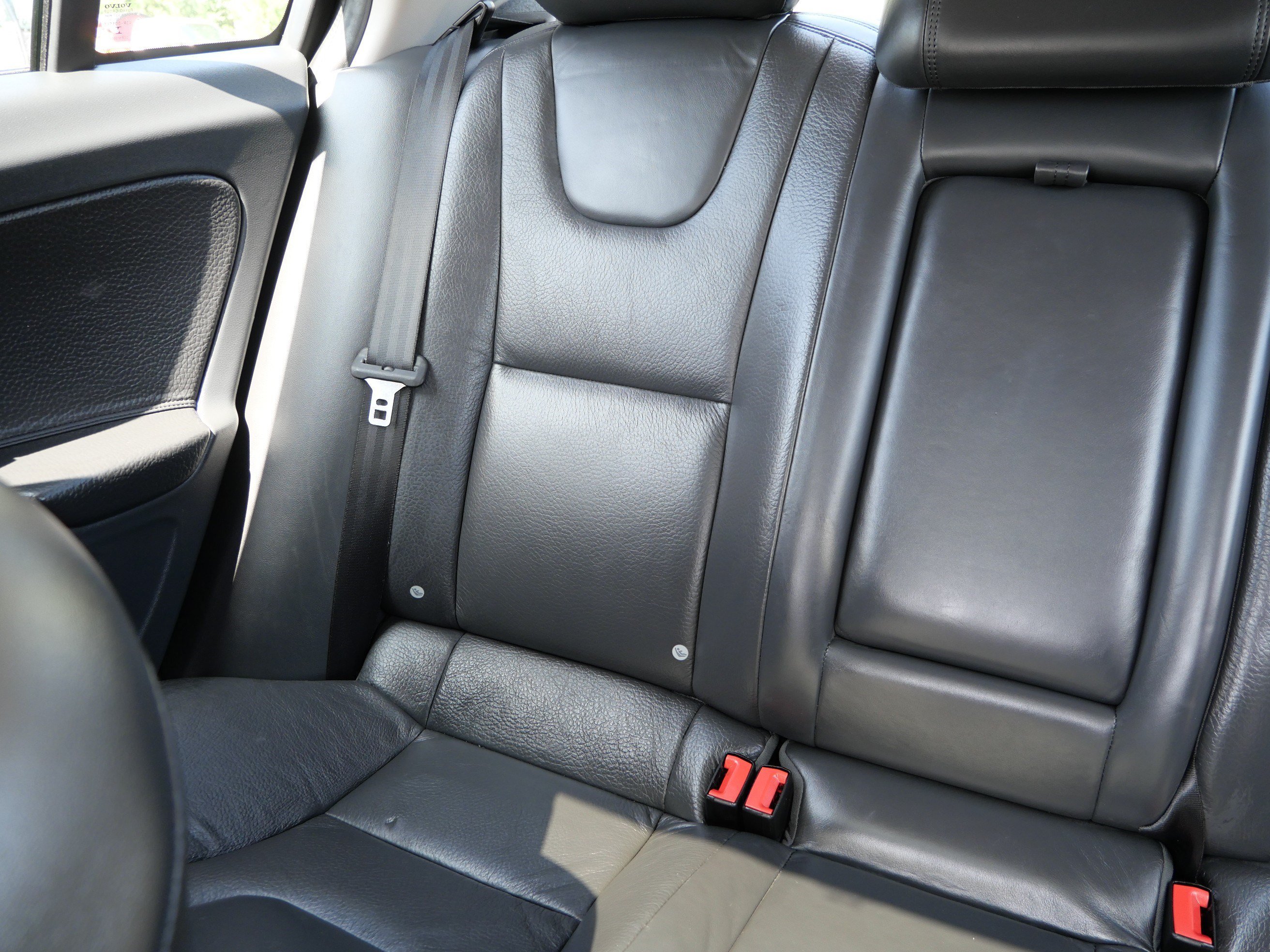 Used 2014 Red Volvo T5 image 12