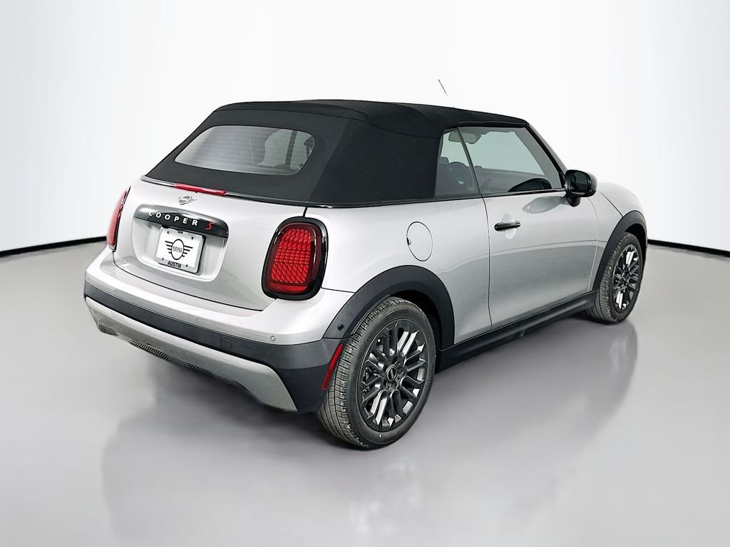 Certified Used 2025 Silver MINI Iconic image 5