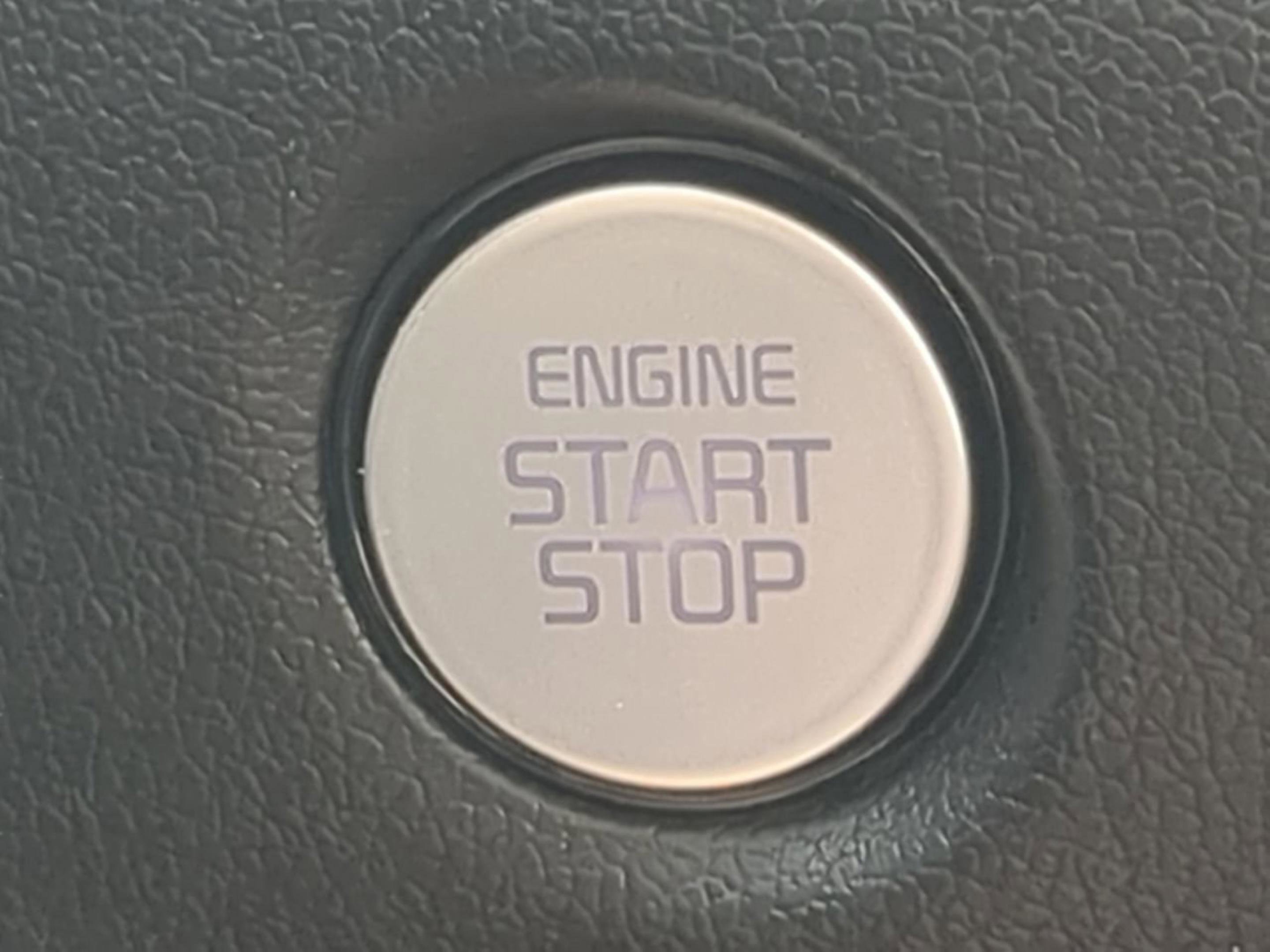 New 2026 Glacial White Pearl Kia S image 32
