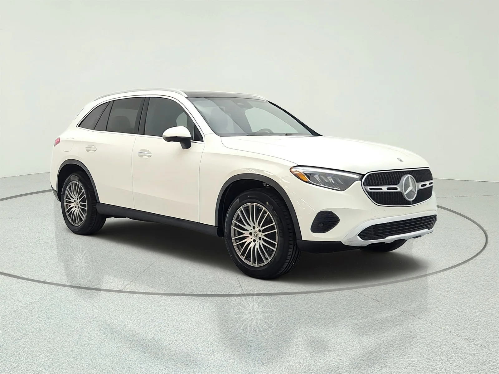 Certified Used 2026 Polar White Mercedes-Benz GLC 300 SUV image 3