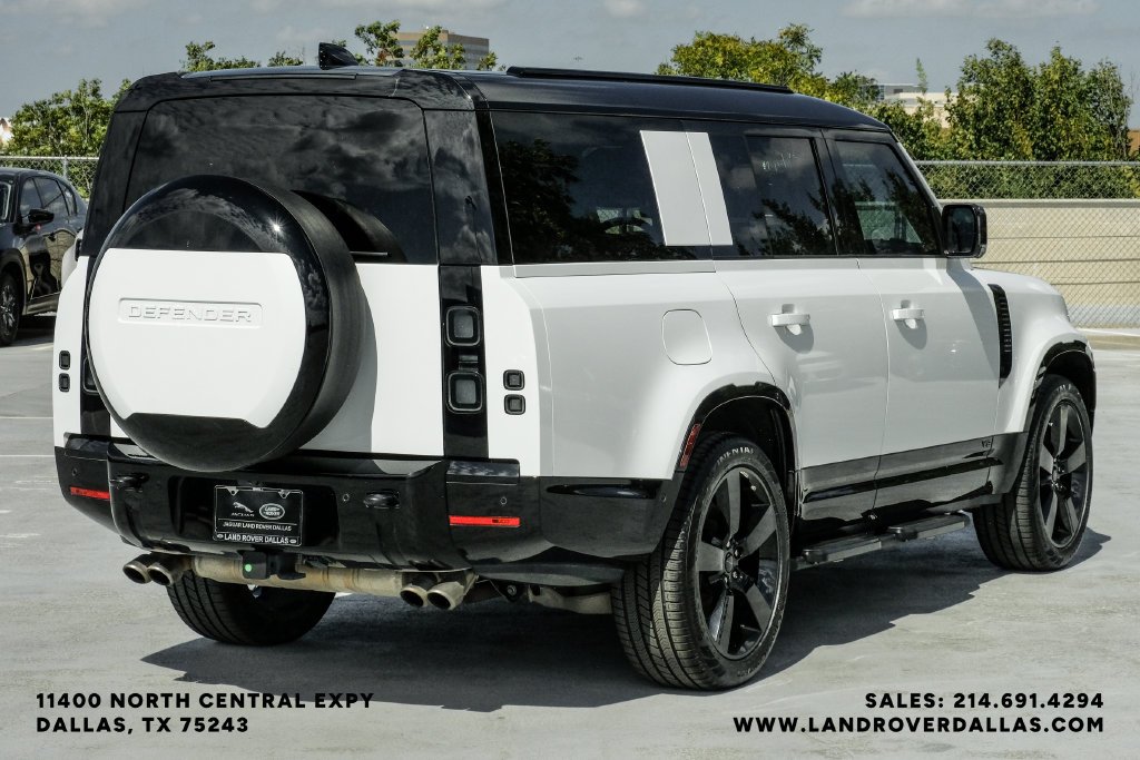 Used 2026 Fuji White Land Rover V8 image 8