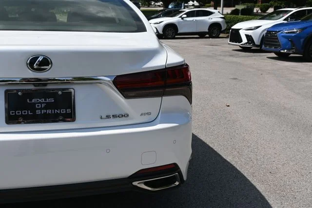Certified Used 2021 EMINENT WHITE PEARL Lexus 500 Base image 8