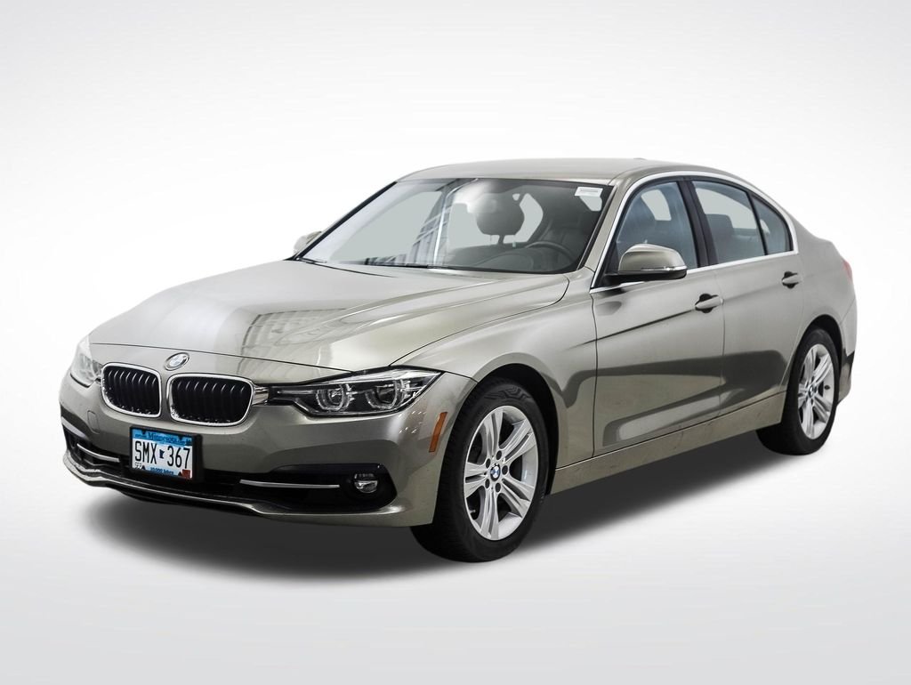 2018 BMW 3 Series 330i xDrive Sedan's photo