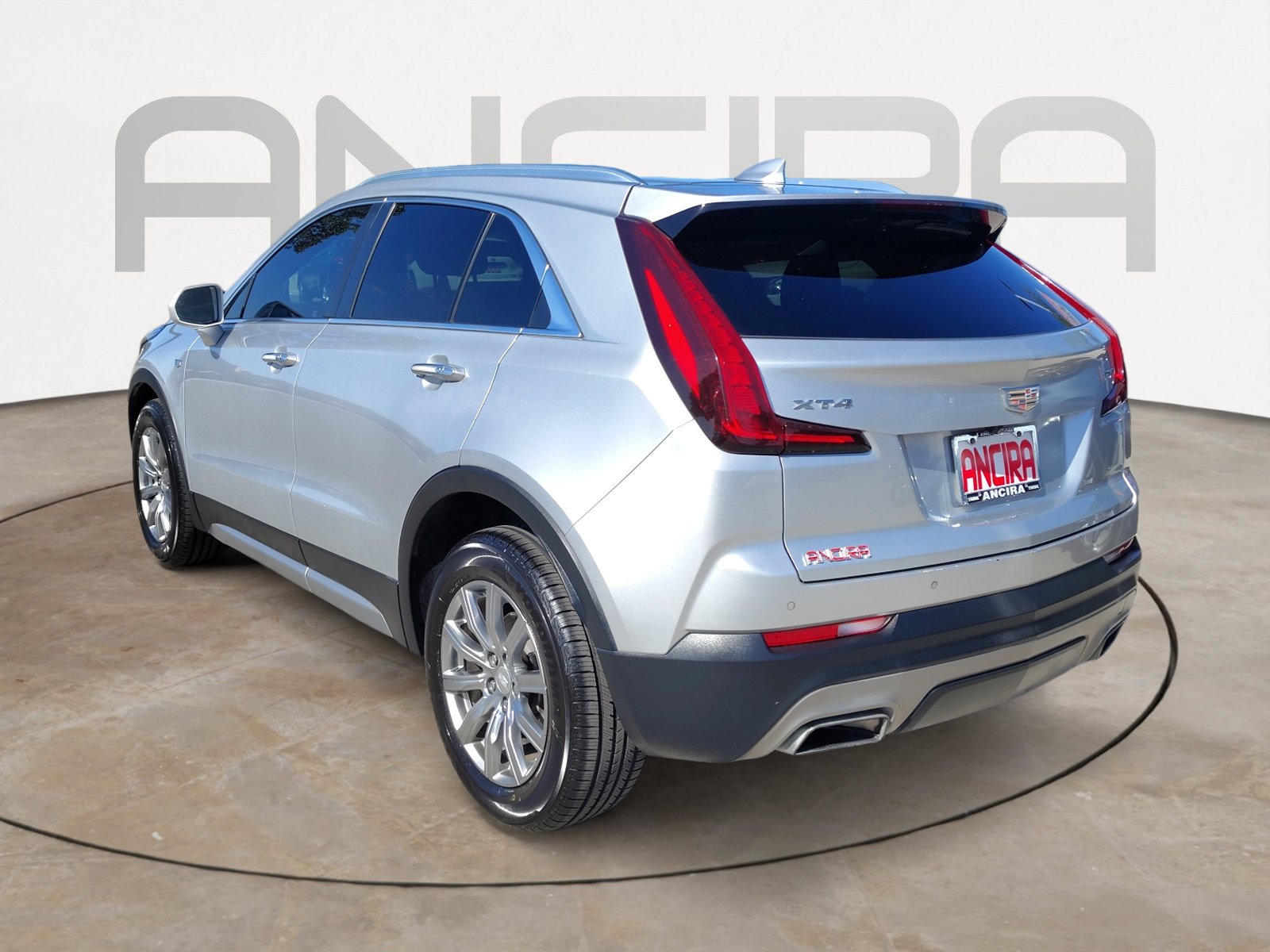 Used 2019 Radiant Silver Metallic Cadillac FWD Premium Luxury image 8