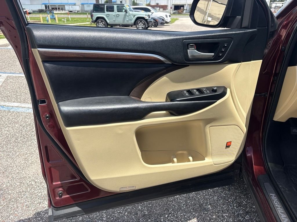 Used 2015 Red Toyota Limited Platinum V6 image 10
