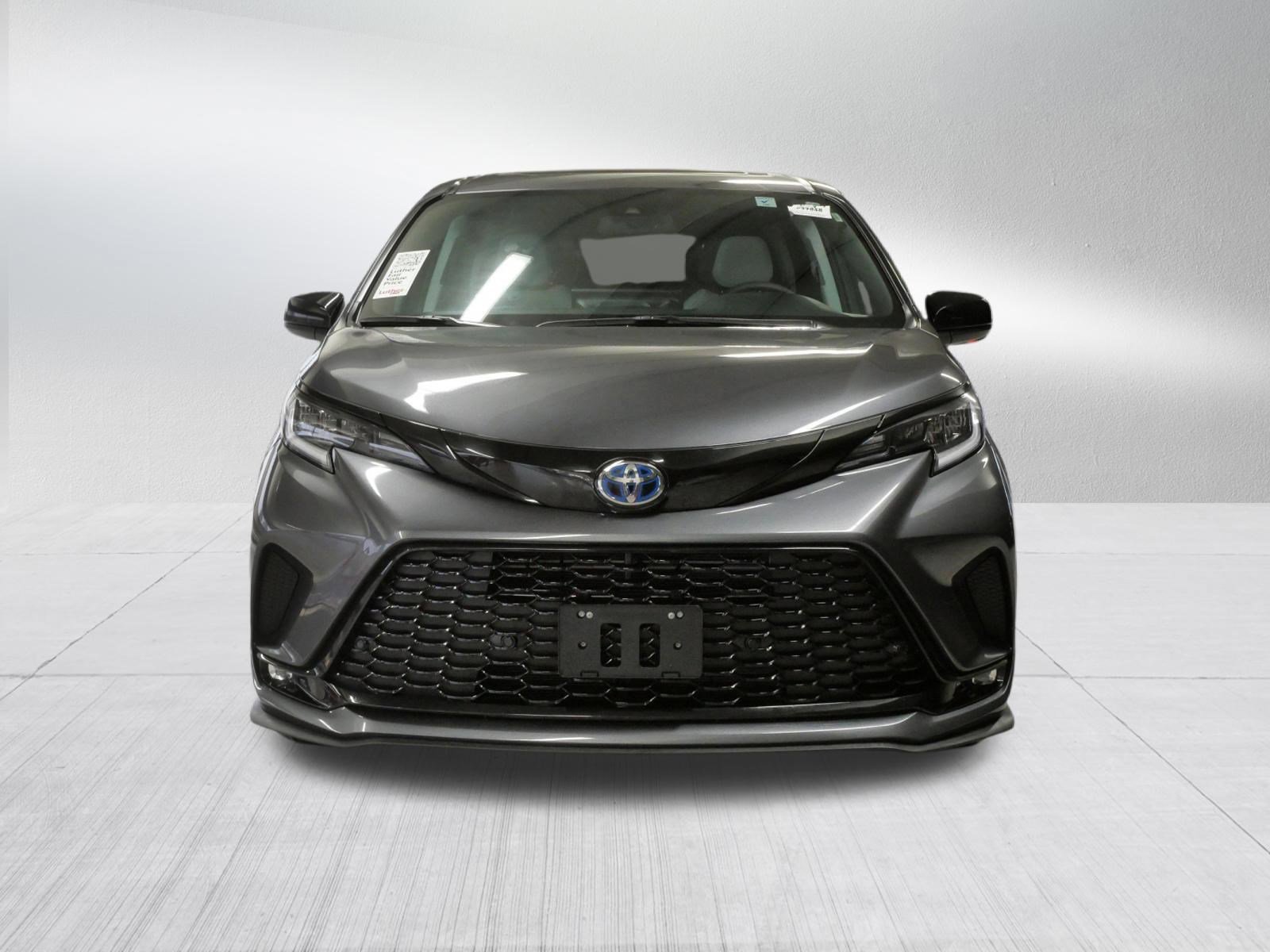 Used 2025 Toyota Sienna XSE with VIN 5TDXRKEC2SS272357 for sale in Golden Valley, Minnesota