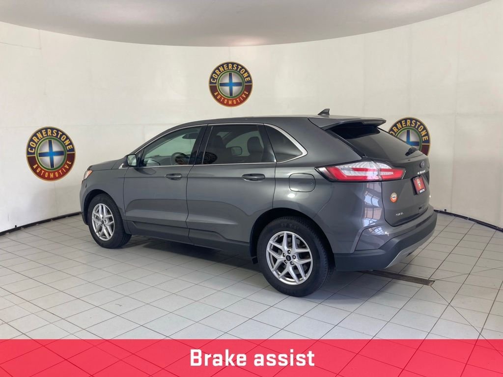 Used 2024 Gray Ford SEL image 20
