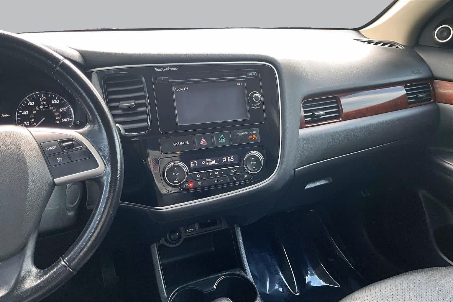 Used 2015 Rally Red Mitsubishi SE image 7
