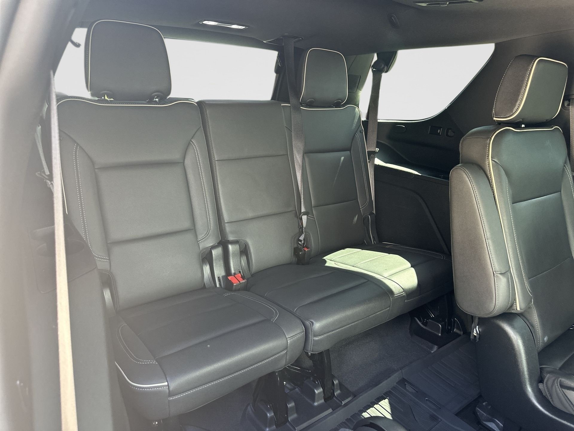 2023 GMC Yukon SLT - Photo 27