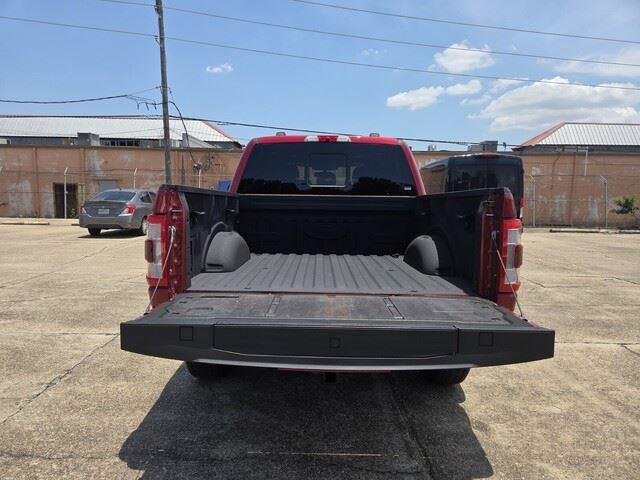 Used 2023 Rapid Red Metallic Tinted Clearcoat Ford King Ranch image 32