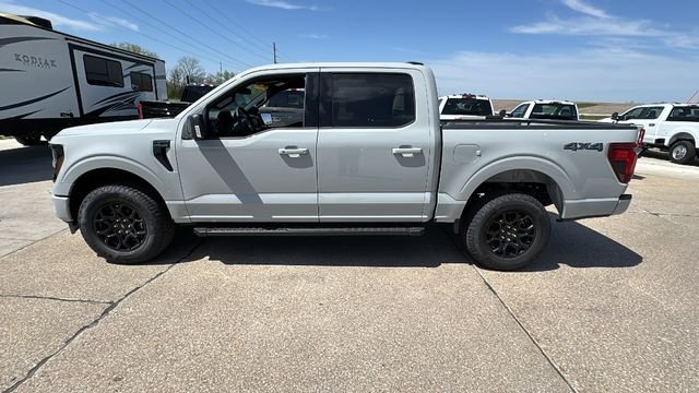 New 2026 White Ford XLT image 7