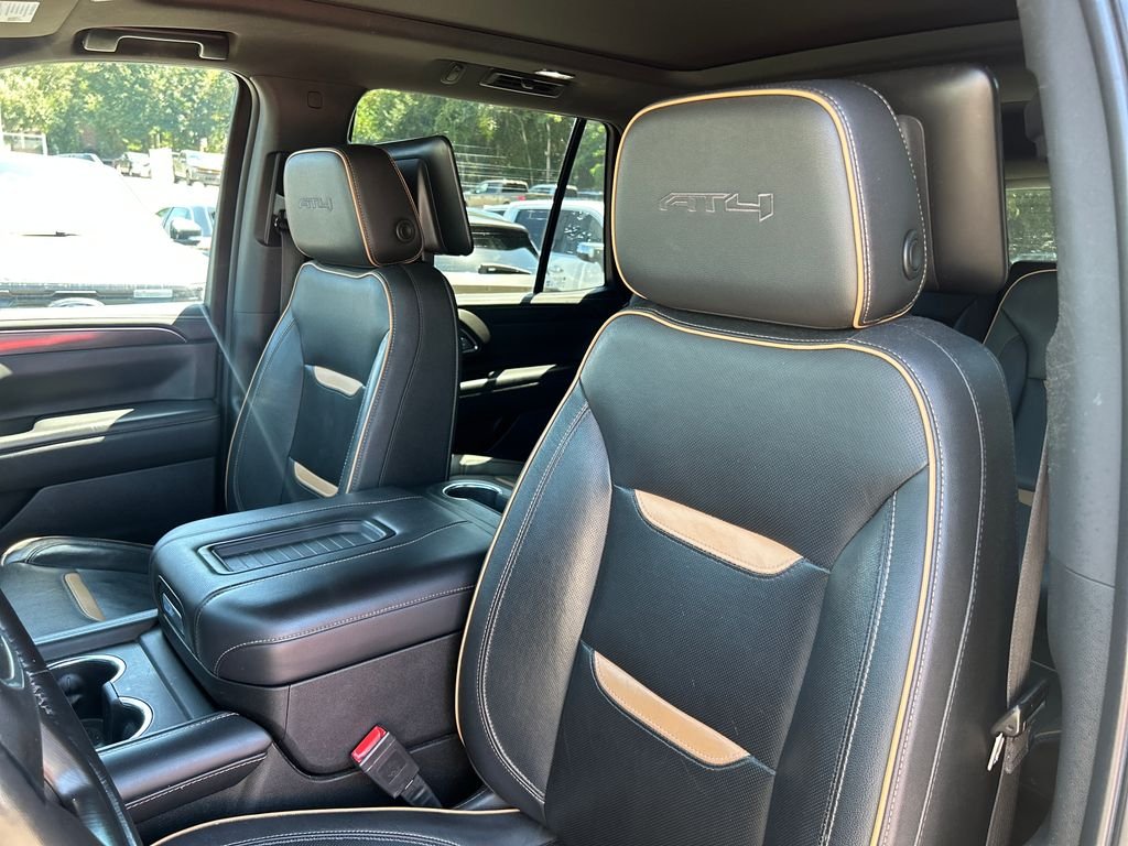 Used 2022 Black GMC AT4 image 9