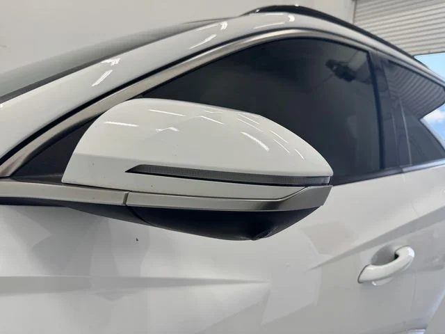 Used 2023 Serenity White Pearl Hyundai Limited image 46