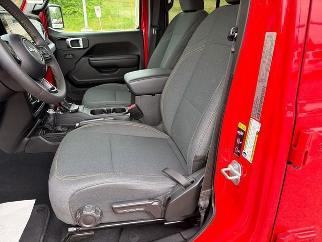 Used 2024 Red Jeep Sport S image 6