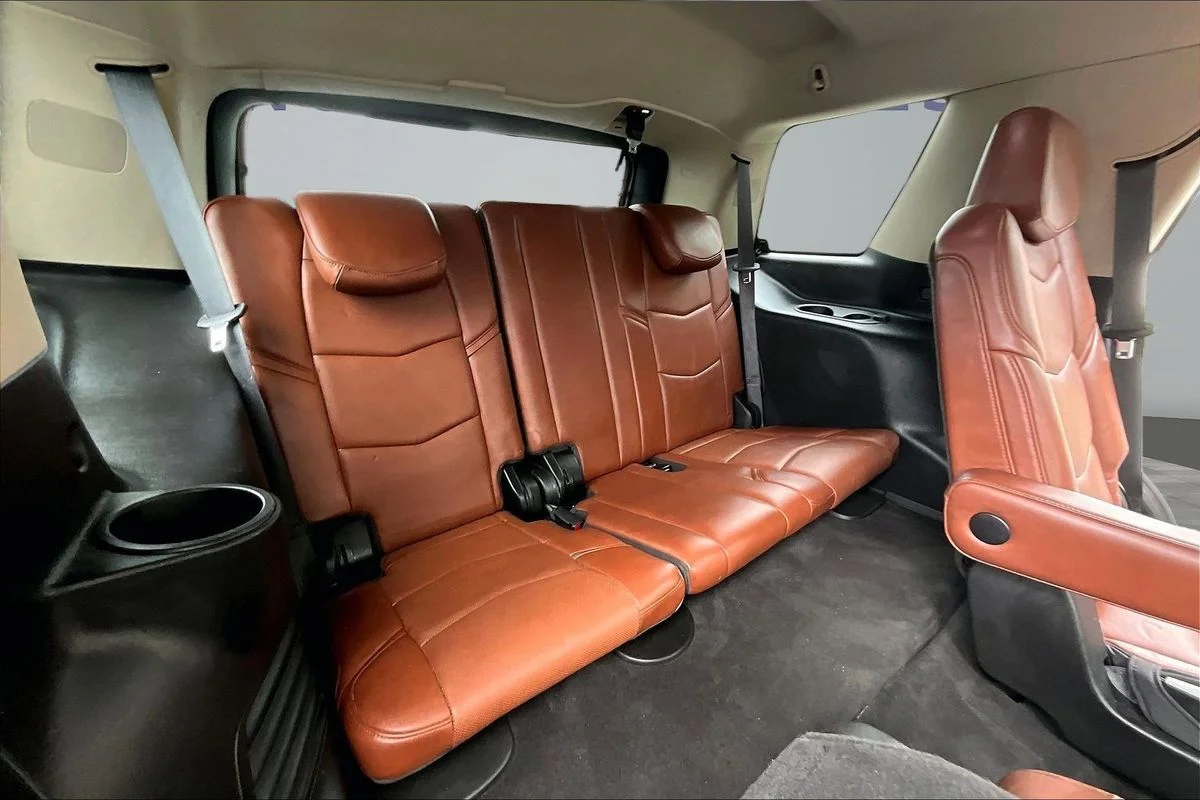 Used 2020 White Cadillac Luxury image 24