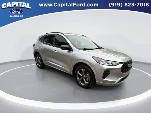 Used 2023 Silver Ford ST-Line image 2