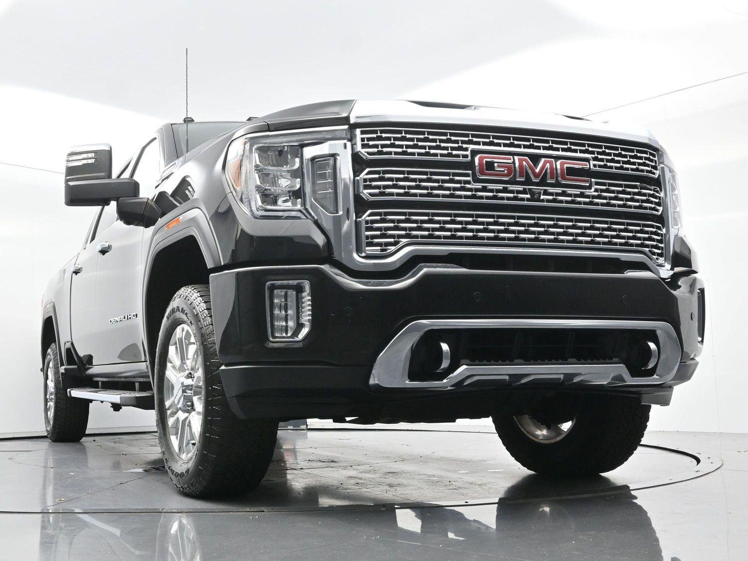 Used 2020 Onyx Black GMC Denali image 46