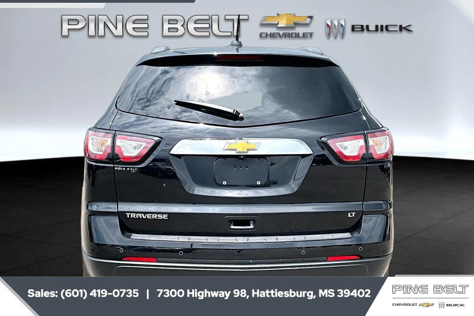 Used 2017 MOSAIC BLACK METALLIC Chevrolet LT image 4