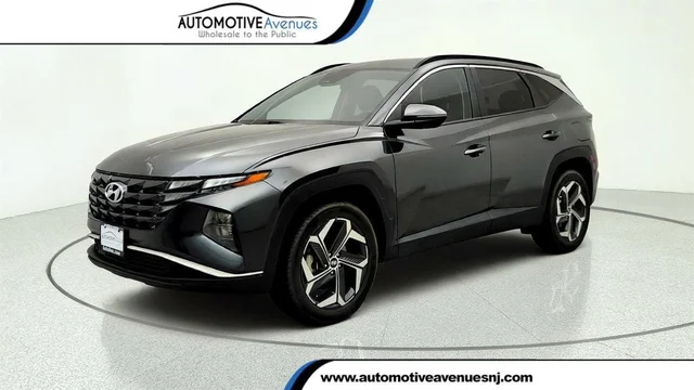2023 Hyundai Tucson SEL AWD w/ Convenience Package & Panoramic Sunroof