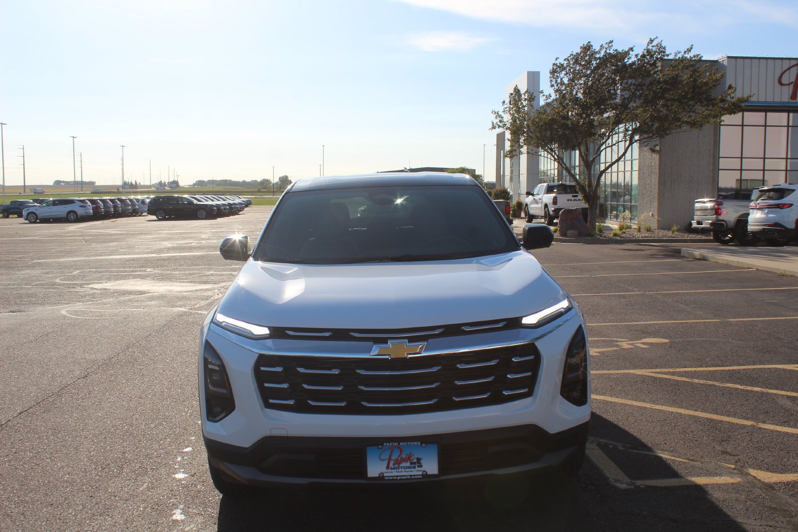 2027 Chevrolet Equinox LT - Photo 6