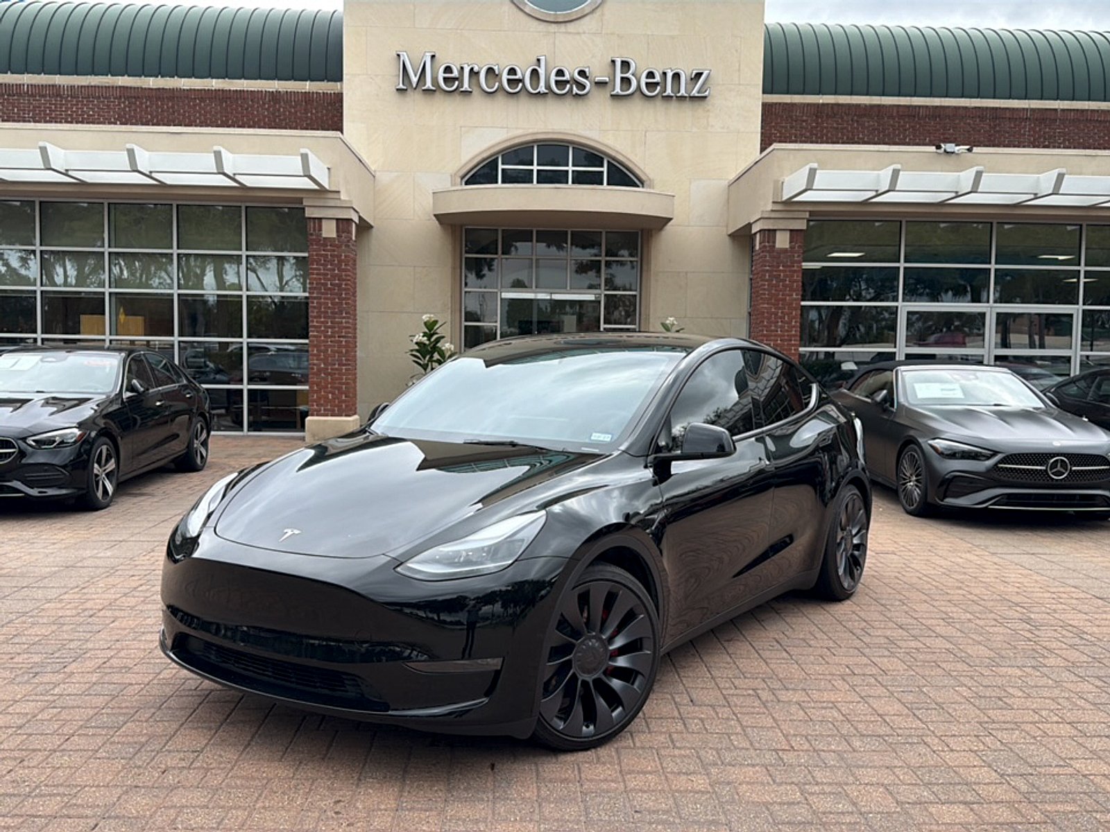 2025 Tesla Model Y Performance