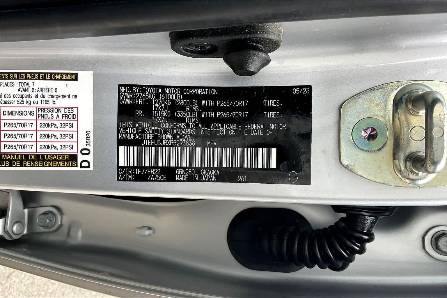Used 2023 Classic Silver Metallic Toyota SR5 image 33