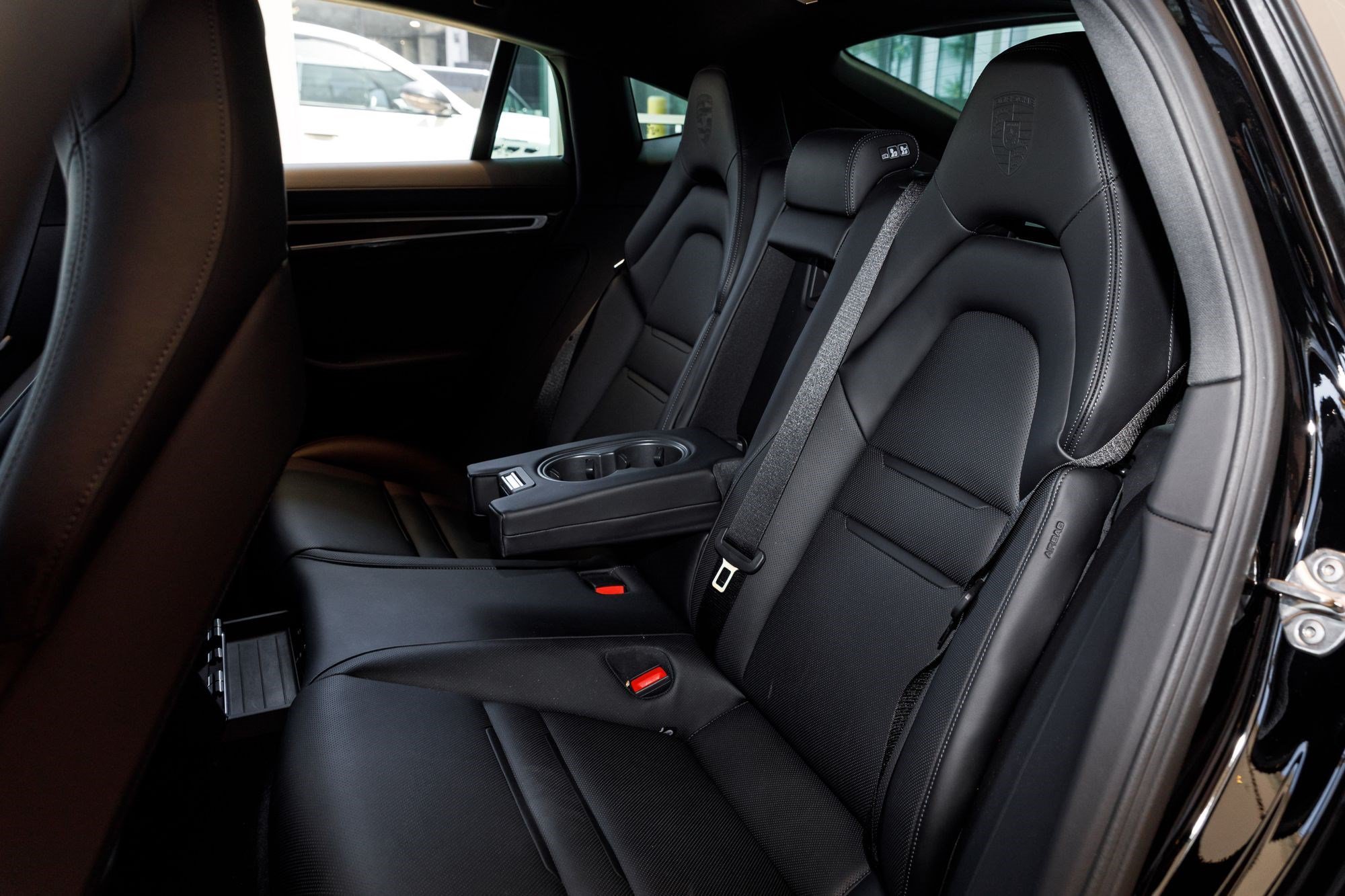 Used 2023 Black Porsche Platinum Edition image 20