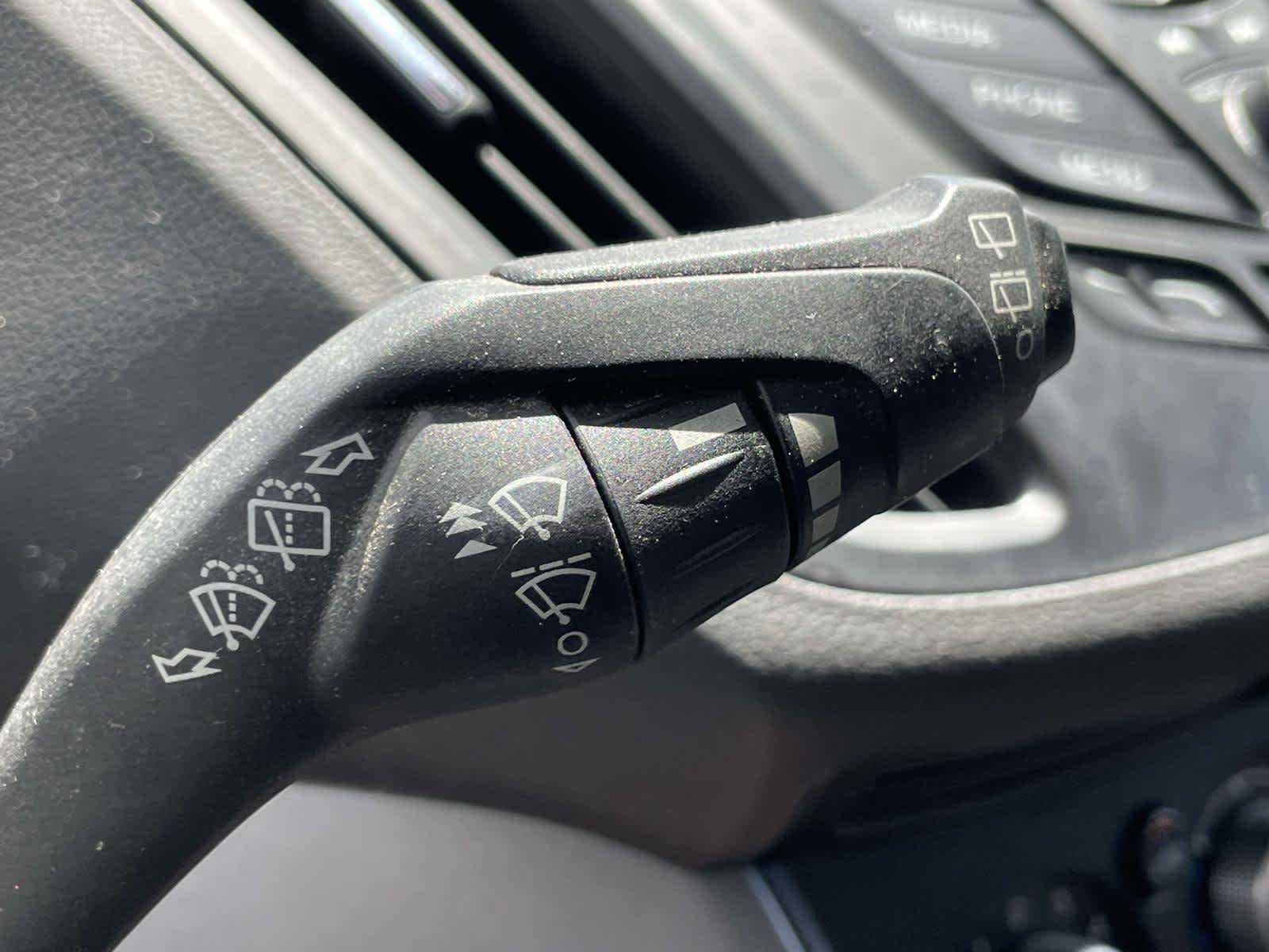 Used 2014 Ingot Silver Metallic Ford SE image 34