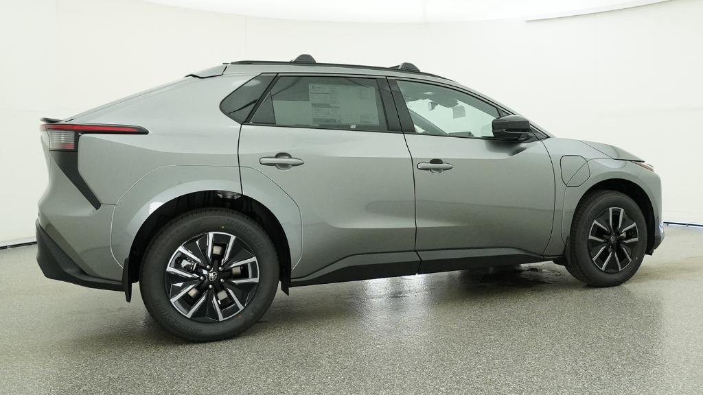 New 2026 Heavy Metal Toyota XLE image 42