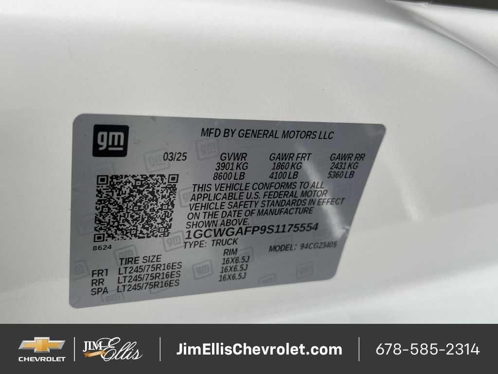 2025 Chevrolet Express Cargo Work Van - Photo 24
