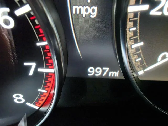 Certified Used 2025 Sand Metallic Mazda 2.5 Carbon Turbo image 2