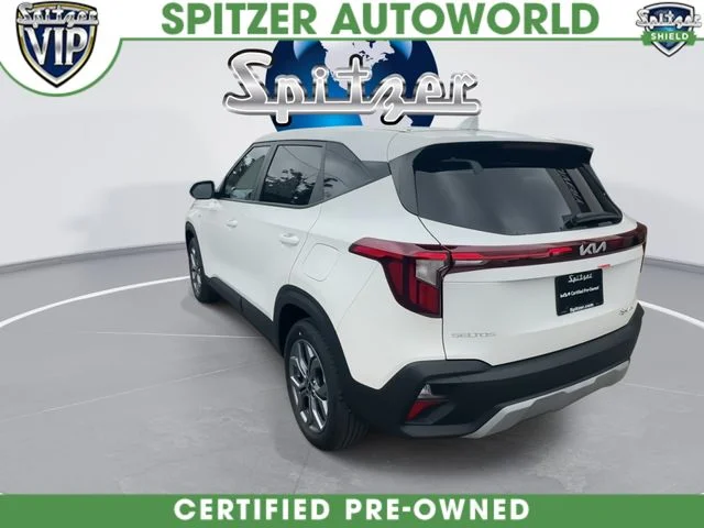 Used 2026 White Kia LX image 7