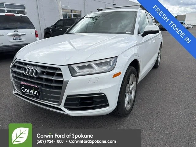 2018 Audi Q5 2.0T quattro S tronic Premium Plus's photo