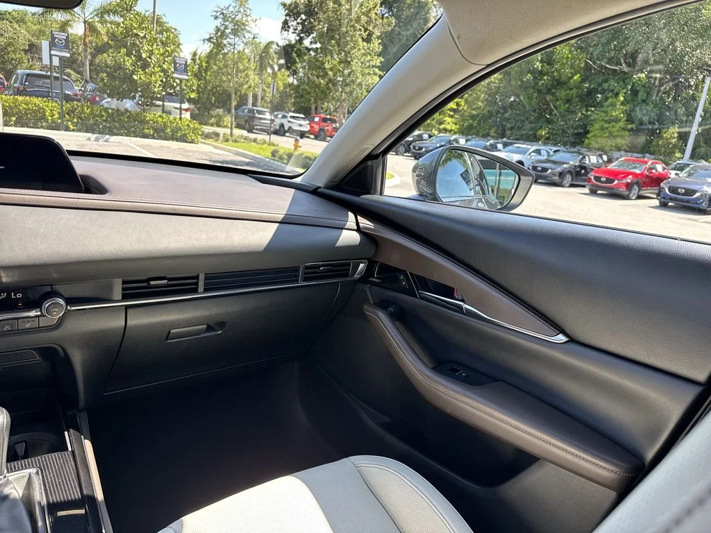 Used 2021 Machine Gray Metallic Mazda Premium image 15