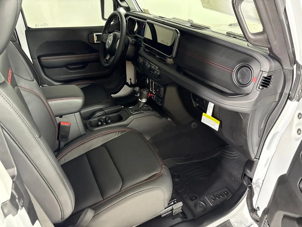New 2027 White Jeep Rubicon X image 18