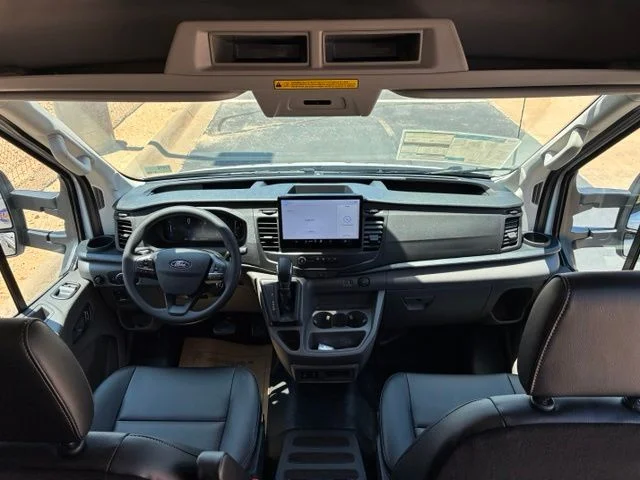 New 2026 Oxford White Ford Base image 10