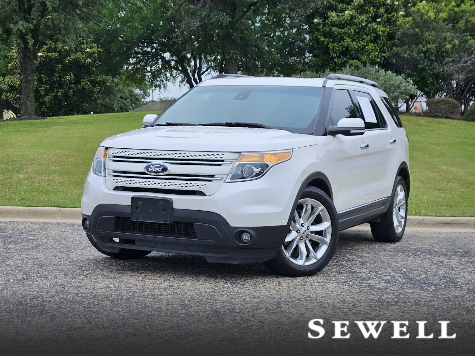 2015 Ford Explorer Limited's photo