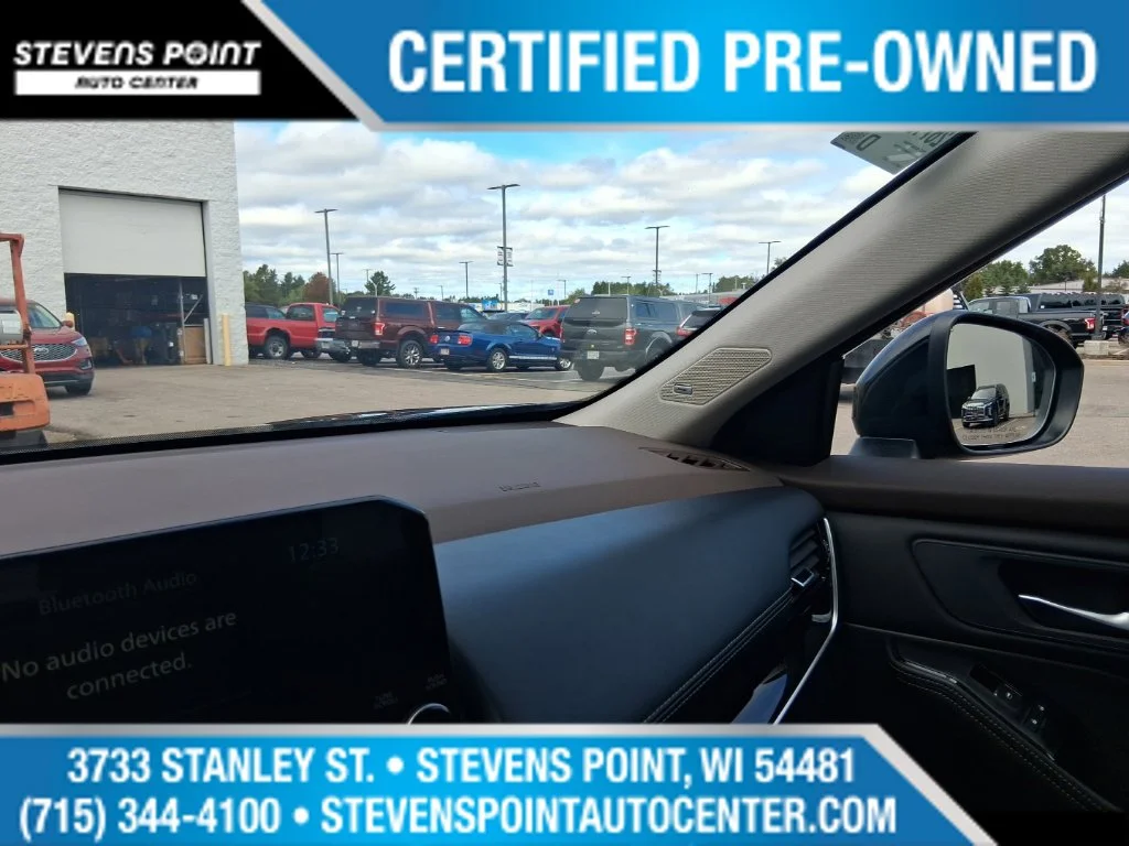 Used 2023 Super Black Nissan SL image 26