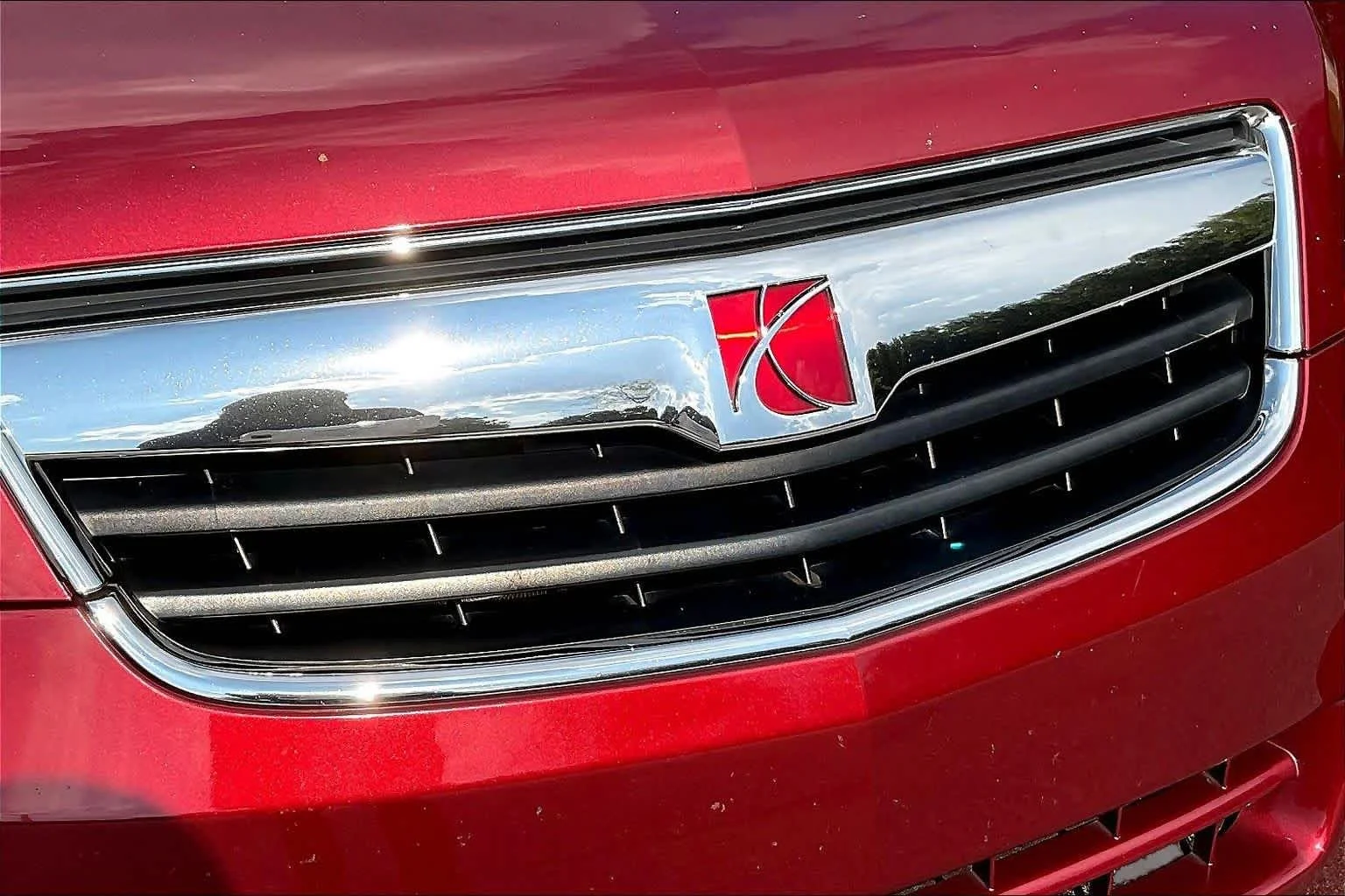 Used 2008 Ruby Red Saturn XR image 27