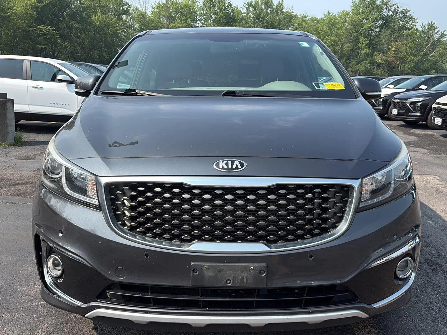 Used 2016 Platinum Graphite Kia Limited image 18