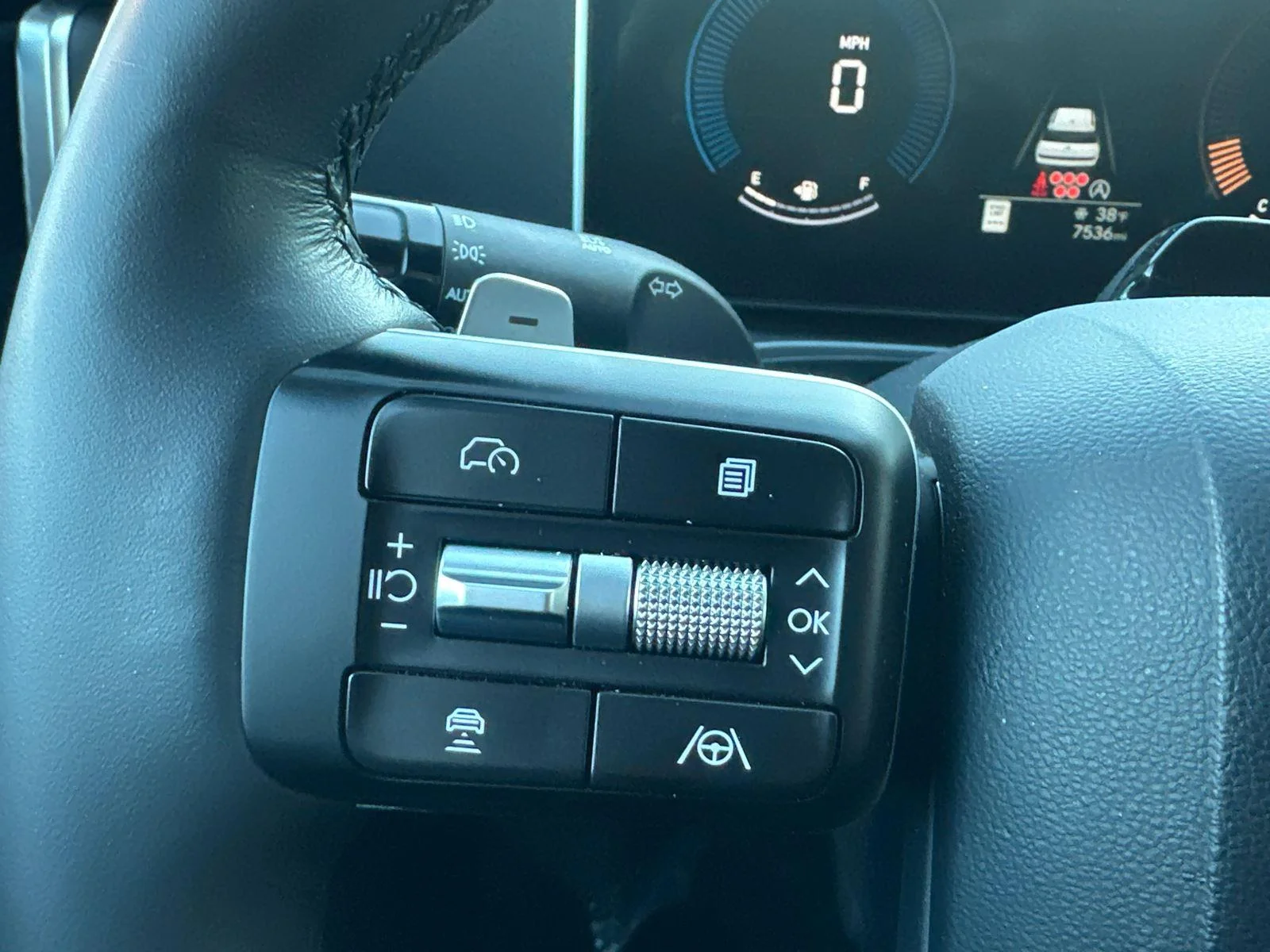 2025 Hyundai Santa Fe SEL - Photo 16