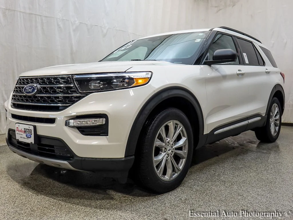 2023 Ford Explorer XLT 4WD's photo